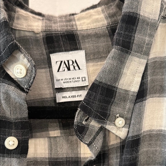 Zara Men's Black and White Plaid Shirt - Picture 2 of 3